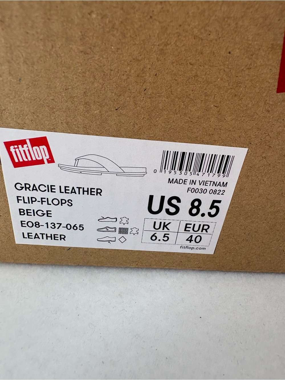 FitFlop Gracie Flip-Flops - Leather Beige 8.5 - Picture 4 of 5